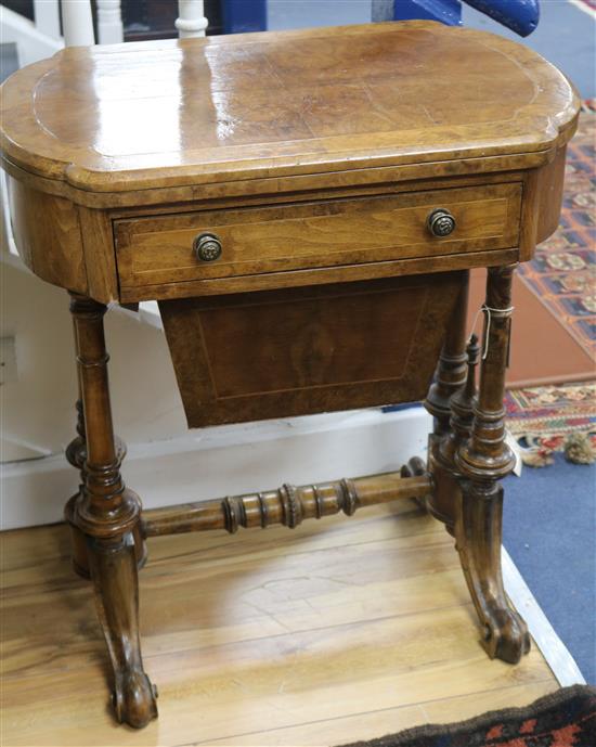 A Victorian walnut games / work table, H.63cm